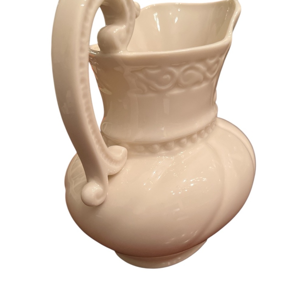 Lenox Creamer - Colonial Collection - Picture 3 of 5